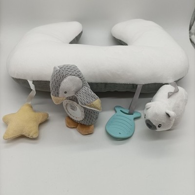 Nuby Penguin Tummy Time Kissen 39×30 cm grau weiß Babys ab Geburt