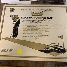 vintage 19th hole eagle eletric putting cup with original box works
