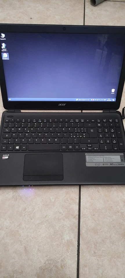 Acer Aspire E1-522   -LEGGERE BENE- - Immagine 3 di 4