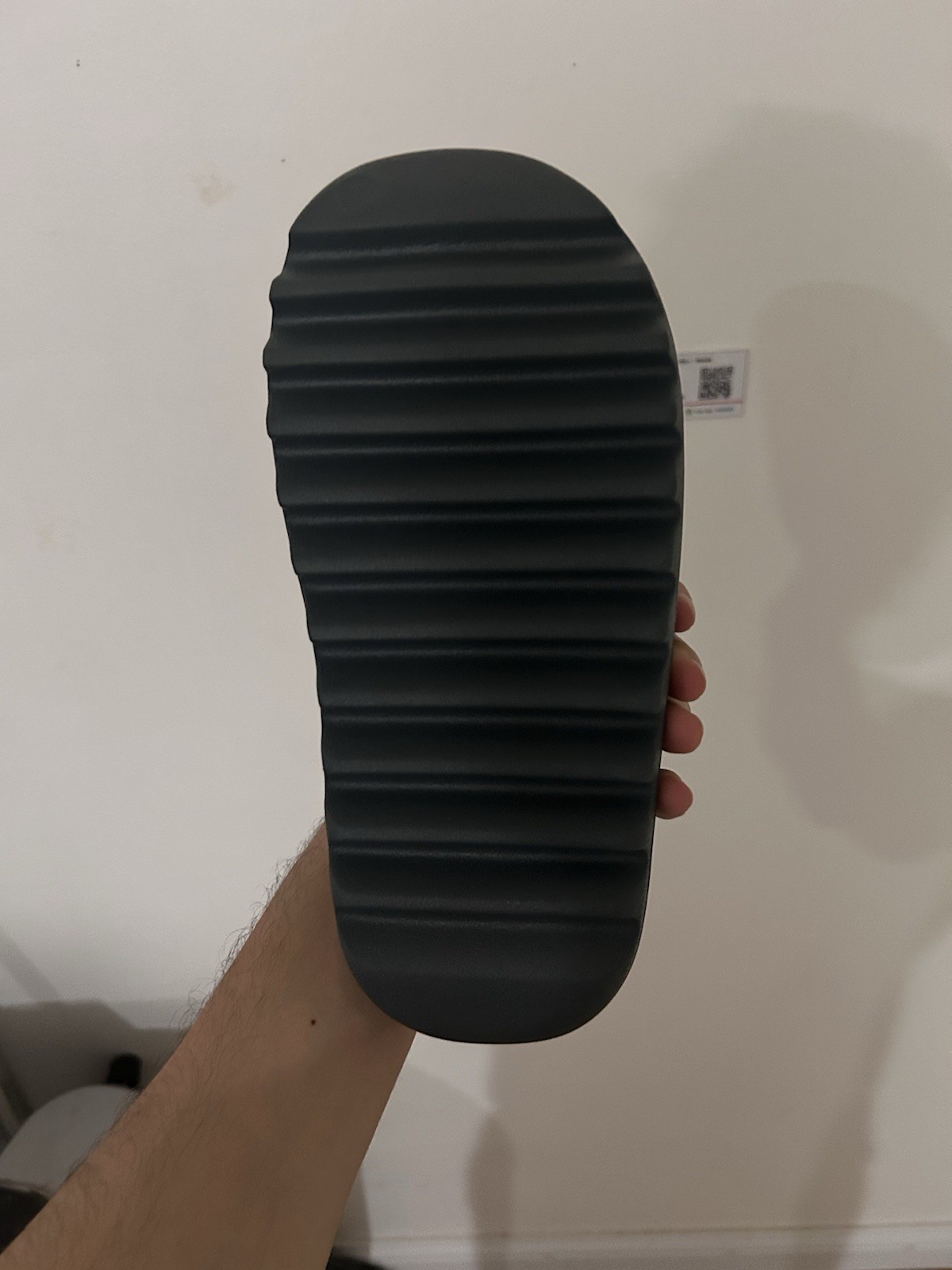 Size 8 Men’s Adidas Yeezy Slide Gray ID2350 thumbnail 13