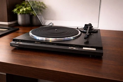 Technics SL-Q200 Black DC Servo Automatic Turntable System 33 1/3 & 45 RPM