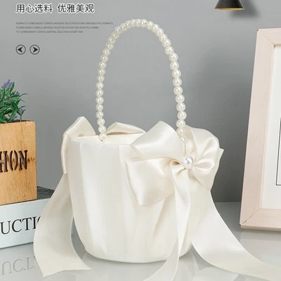 1x Panier Fleurs Mariage En Satin Blanc Poignée Perles Fausse Nœud - Photo 1/4