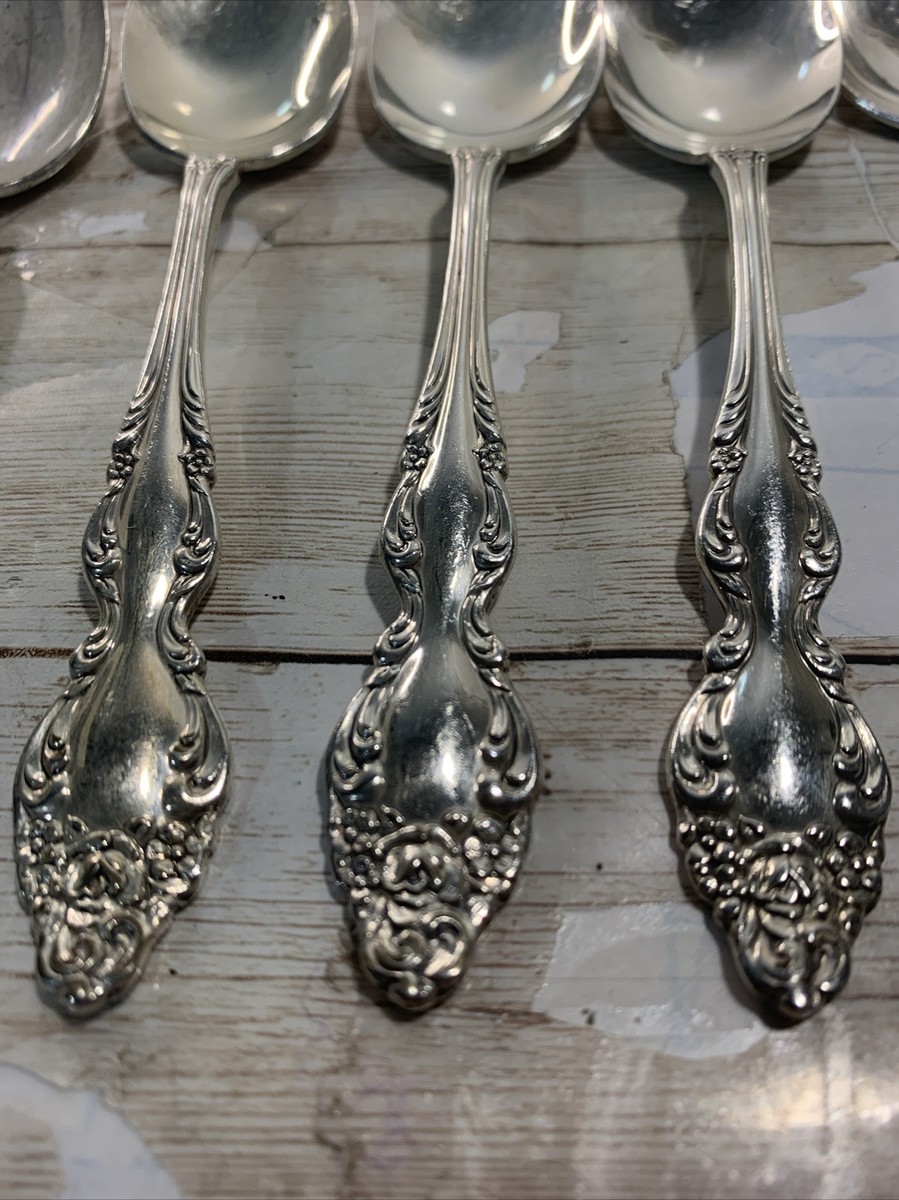 1881 Rogers Oneida Silver Plated Baroque Rose Pattern 55 Pc