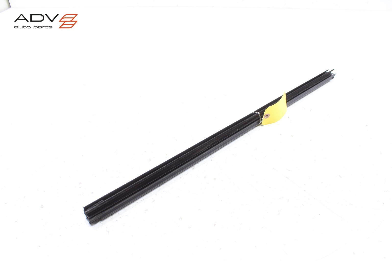 17-25 CHRYSLER PACIFICA FRONT LEFT DOOR WINDOW INNER BELT WEATHERSTRIP SEAL OEM