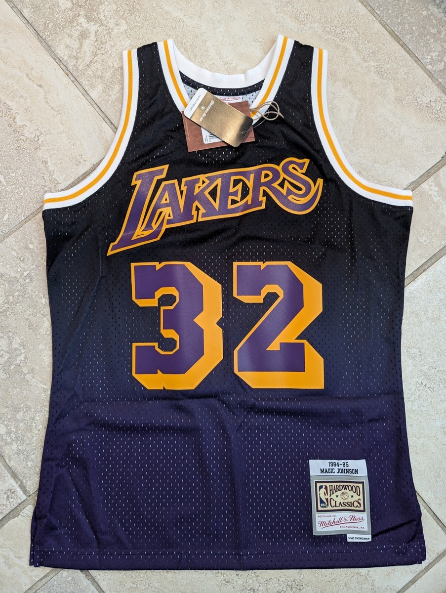 Medium Magic Johnson Lakers Jersey Mitchell & Ness Reload Swingman