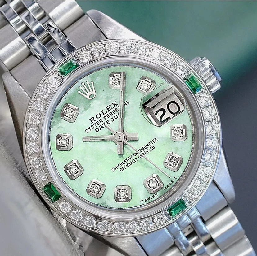 Rolex Datejust Watch Ladies Steel Green MOP Diamond Dial Emerald Bezel 26mm - Imagem 2 de 4