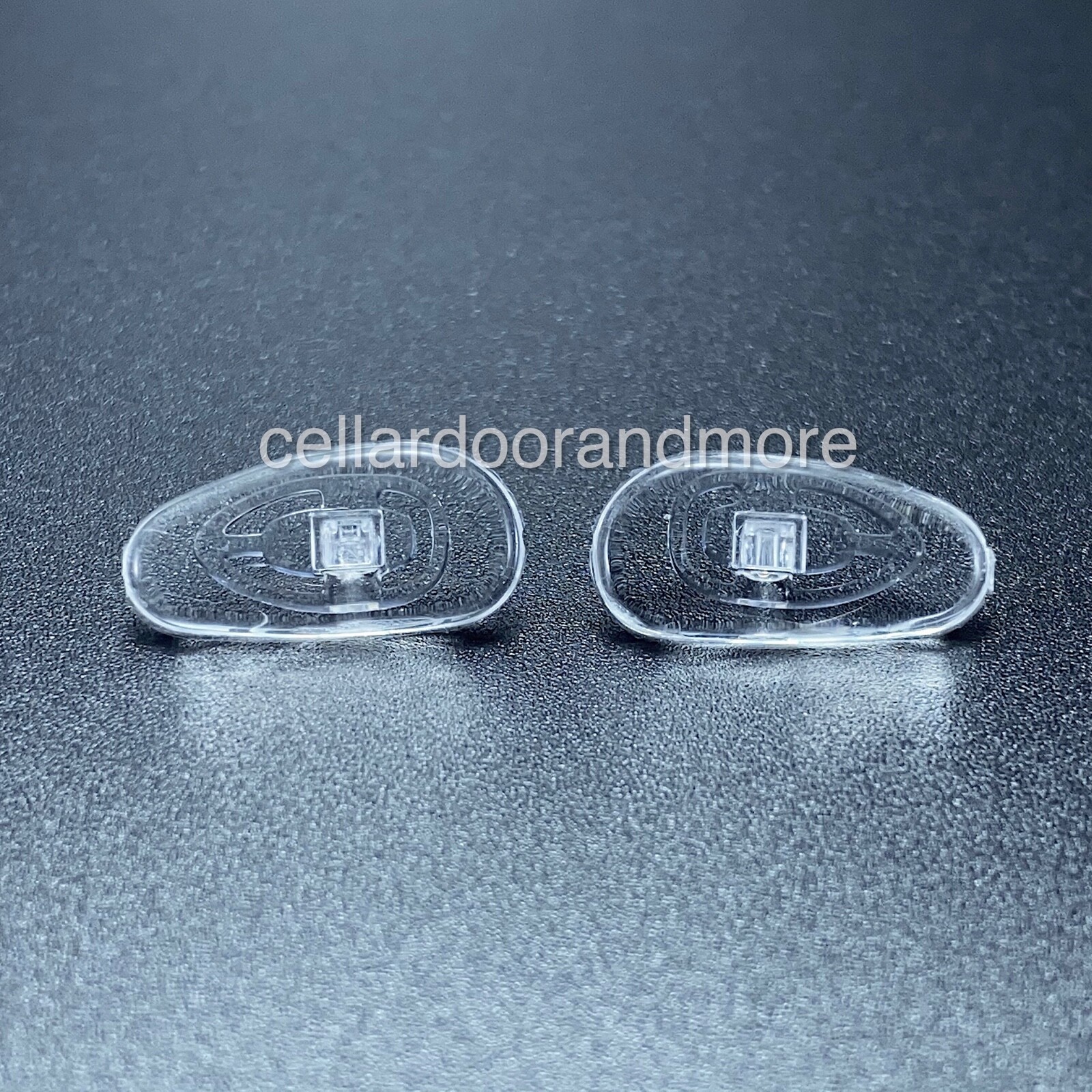 Top 95+ imagen prada eyeglass nose pads Abzlocal.mx