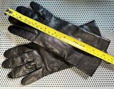 Lord  Taylor ladies 7 Medium genuine leather gloves cashmere lining vintage