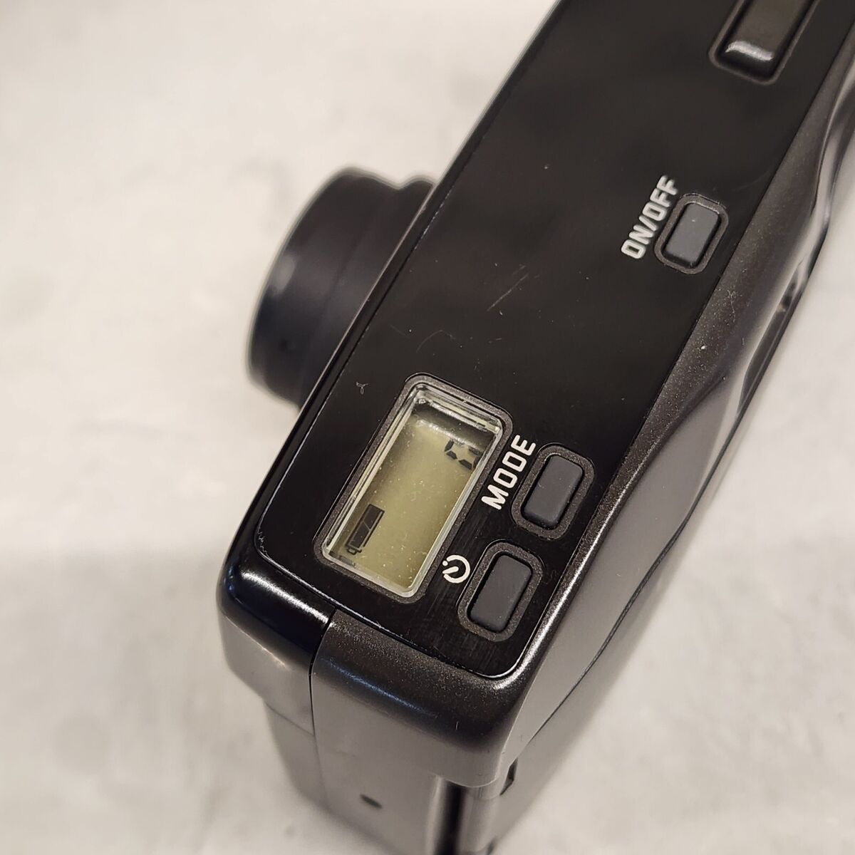 Leica Mini Zoom Vario-Elmar 35-70mm Point & Shoot 35mm Leica Mini Zoom Vario-Elmar 35-70mm Point & Shoot 35mm