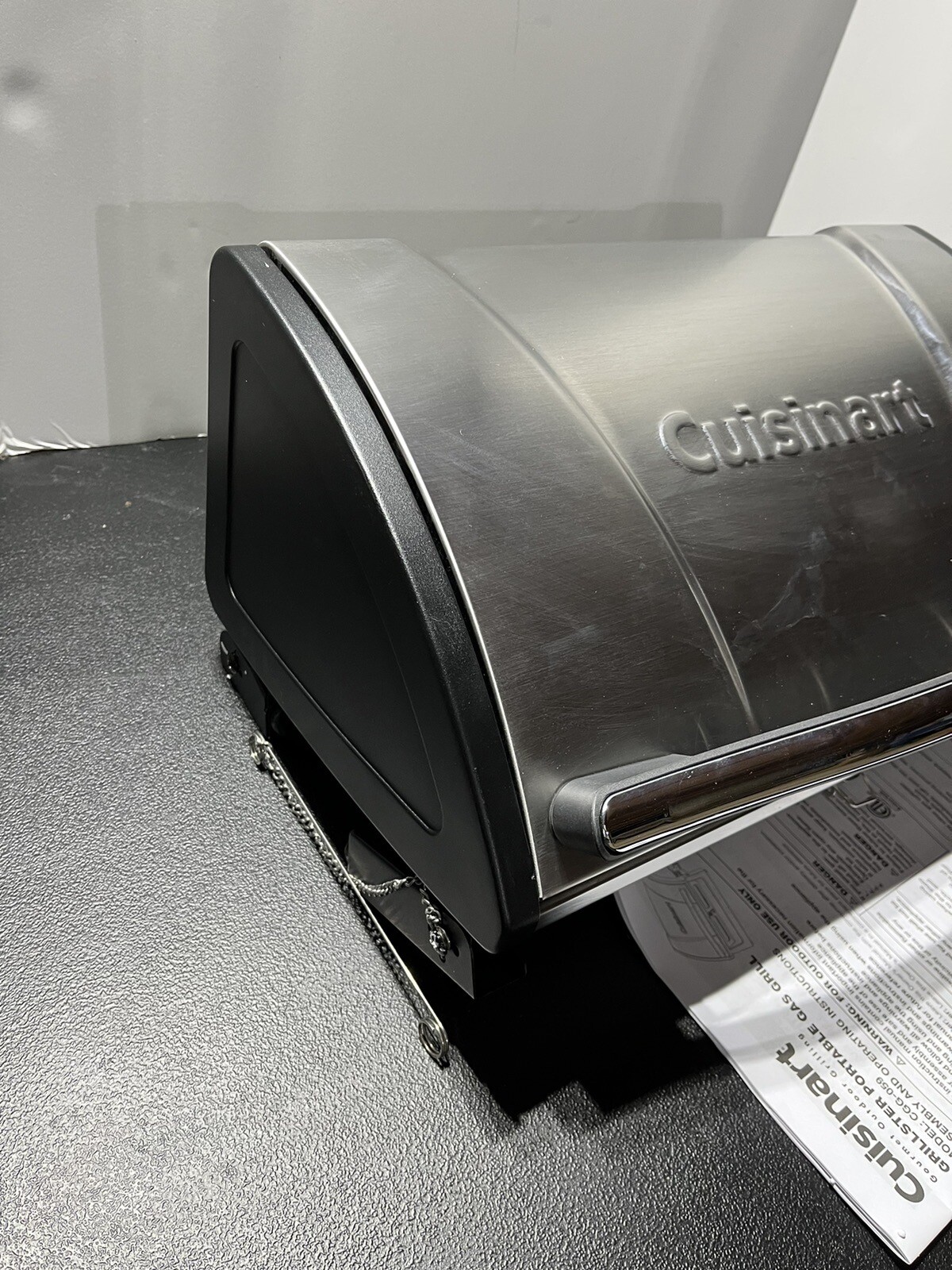 Cuisinart CGG059A Grillster 8,000 BTU Portable Propane Tabletop Gas