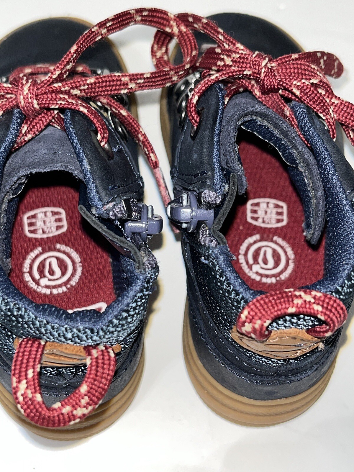 Foto 10 di 18