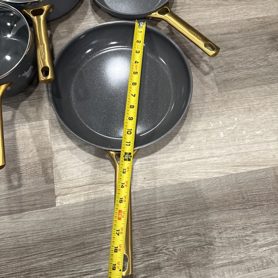 6 Pieces Set   Nonstick Navy Black & Gold (A) In Great Condition - Image 2 of 4