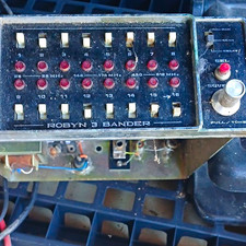 Robyn 3 Bander Model 3000 Scanner LF VHF UHF Vintage Electronic Communications