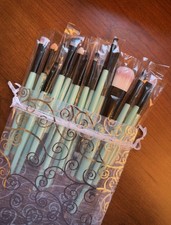 20pcs Makeup BRUSHES Kit Set Powder Foundation Eyeshadow Eyeliner Lip Brush NEW