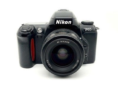 Nikon F65 + Nikon 35-70mm f/3.3-4.5 Kit Set Analog SLR 35mm Kamera Objektiv Body