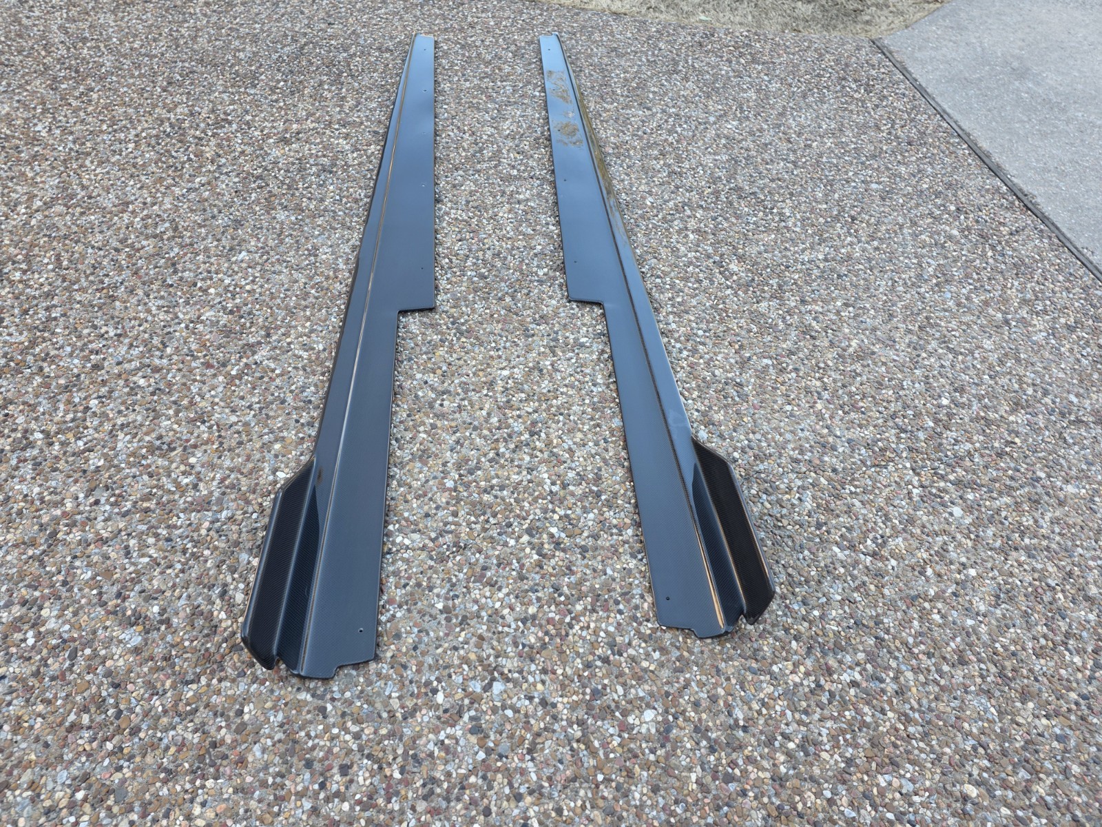 SCOPIONE PREMIUM FERRARI 488 CARBON FIBER LEFT (D) & RIGHT (P) SIDE SKIRTS TRIM