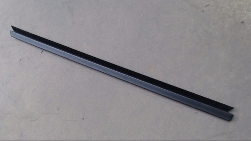 Schachtleiste Dichtung Innen Rechts 16856 BMW 330xd DPF Touring Bj 2008 E90 /