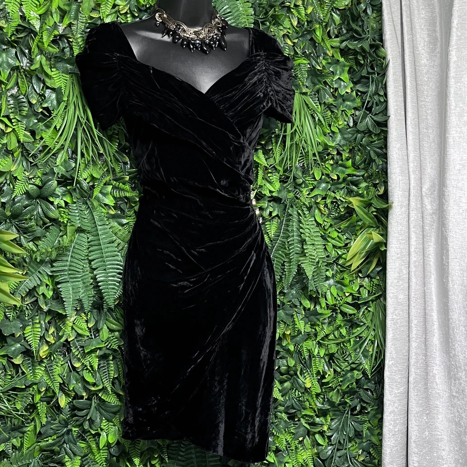 Vestido DE COLECCIÓN BARI JAY Plisado Acanalado Mujer 8 Negro Hombro Descubierto Terciopelo 2622 Foto 3 de 4