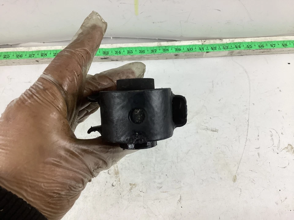 2013-2019 Cadillac ATS Rear Suspension Lower Trailing Control Arm 22934959 OEM - Image 4 of 4
