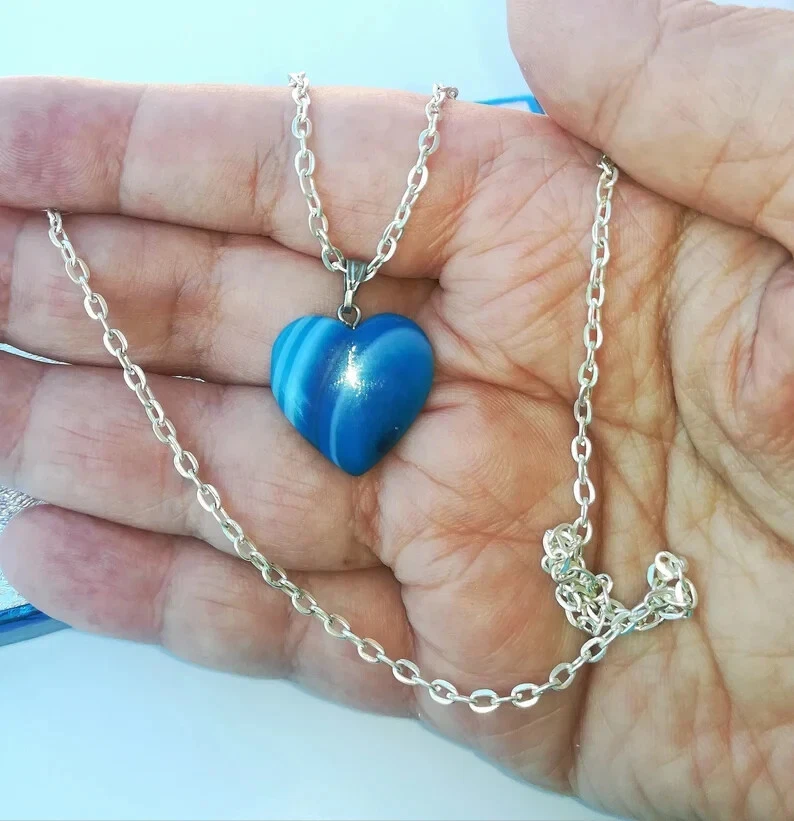 COLLANA DONNA CUORE DI AGATA BLU NATURALE E ARGENTO 925, CIONDOLO AGATA AZZURRA - Immagine 2 di 4