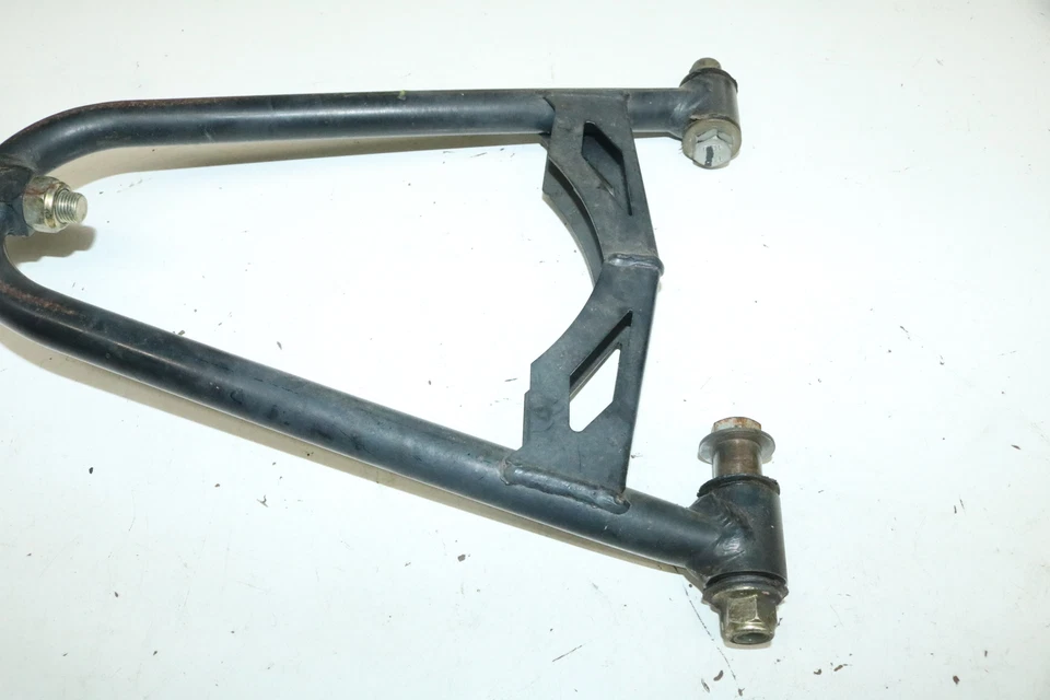 Ski-doo Summit 600 Etec Xp 2009 146" delantero superior izquierdo o derecho control brazo A Foto 2 de 4