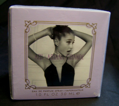 ARI BY ARIANA GRANDE~ EAU DE PARFUM SPRAY~1 OZ, 30 ML~NEW FACTORY SEALED