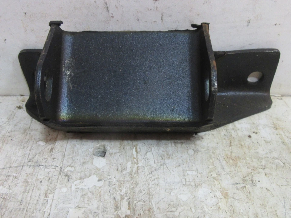 Ford Custom 500 1965-1967 NORS L & S 2244 con montaje de motor delantero 289 R/L Foto 3 de 3