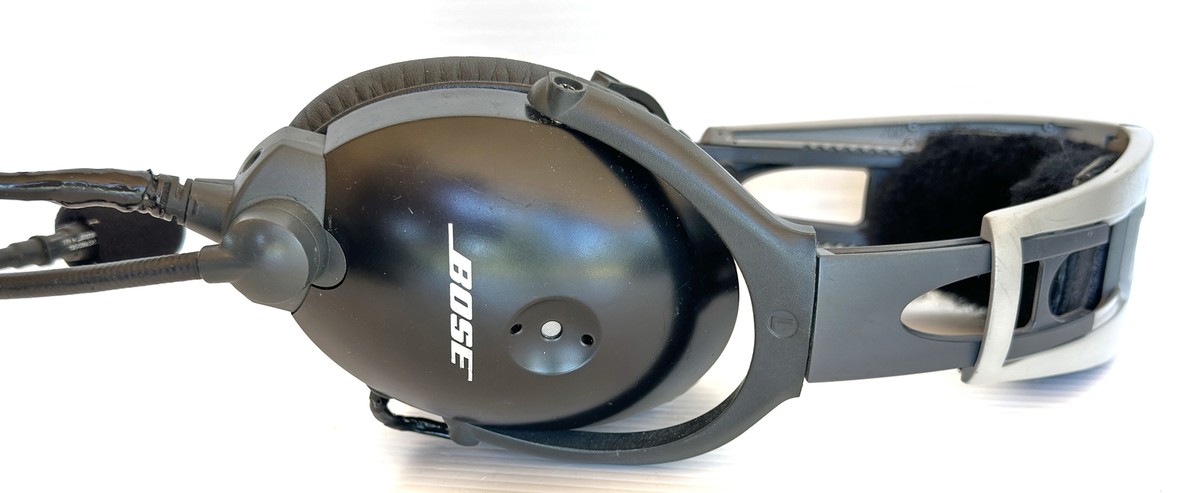Bose X A10 Noise Cancelling Aviation Aircraft Headset - Twin Bose X A10 Noise Cancelling Aviation Aircraft Headset - Twin