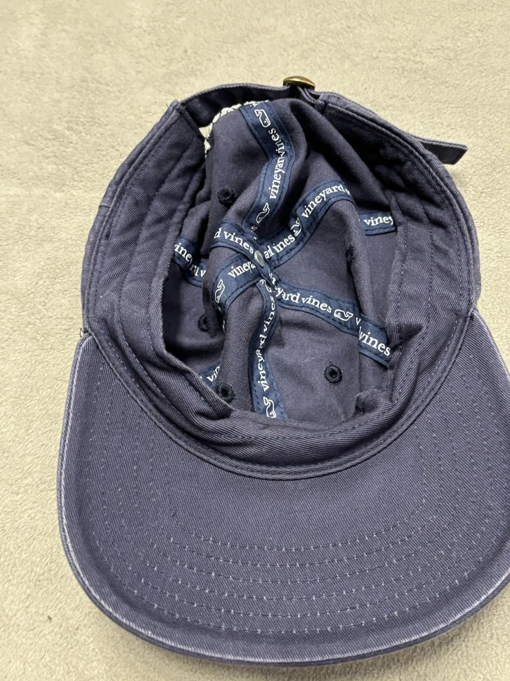 Gorra Vineyard Vines Correa Trasera Azul Marino Algodón Bordado Ballena Hombres Papá Gorra Foto 4 de 4