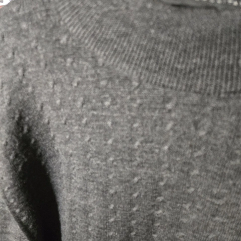 Metropolitan View 100% Italian Wool Textured Mock Neck Sweater Size L - Image 4 of 4