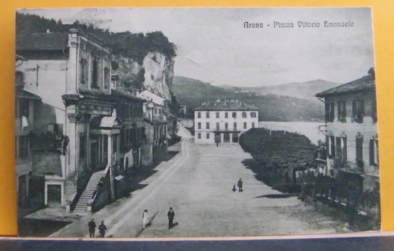 AR) ARONA PIAZZA VITTORIO EMANUELE FP VG 1920