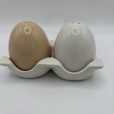 Salt & Pepper Shakers Ceramic Brown and White Egg Country Farmhouse Chic Kitchen