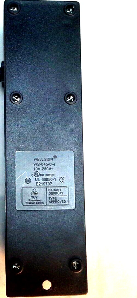 Well Shin WS-045-0-4 IEC Power Strip 10A 250V Board 1 to 4 with Switch - Image 2 of 2