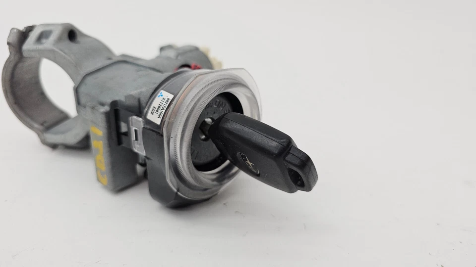 2010-2014 Subaru Outback 2.5L V4 Gas Ignition Switch Lock W/ Key 88215AJ00A OEM - Image 3 of 4