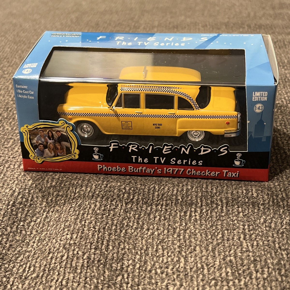 Phoebe Friends Phoebe Buffay's 1977 Checker Taxi Cab Car 1:43 Scale