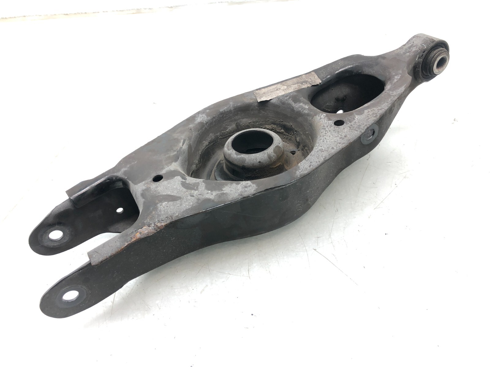 2014-2017 MASERATI GHIBLI S AWD LEFT DRIVER REAR CONTROL ARM SET OEM.