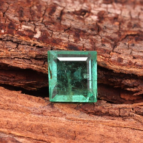 Piedra preciosa suelta de corte octágono facetado esmeralda natural de Zambia certificada de 0,36 quilates - Imagen 1 de 3