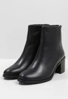 Very high quality Filippa K Nicky zip ankle boots navy blue size 37 leather NP 340