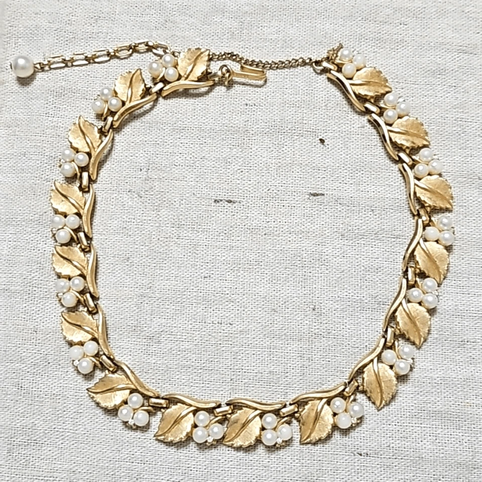 Conjunto de broche collar pulsera vintage años 60 Trifari oro cepillado Foto 4 de 4