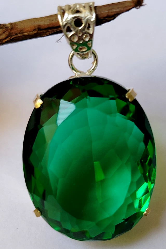 AAA+ Large Green Emerald 91.9 Ct. Oval Cut 925 Silver Pendant Gift for Women/Her - Image 3 of 4