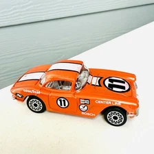 1985 Matchbox, #10786, - 1962 CORVETTE, Orange #11 - 1982 Macau Base - 1/64 Vett