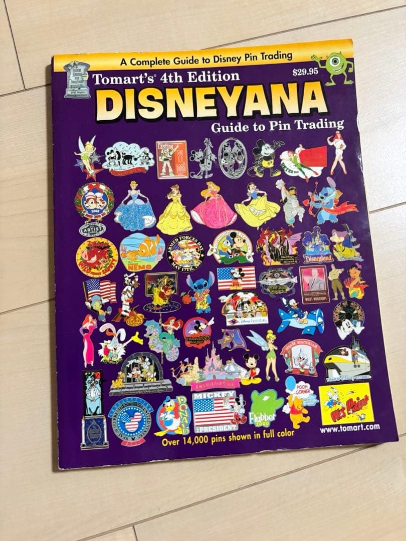 Disney Mania Pin Trading Guide Book Collectible Collectible Condition