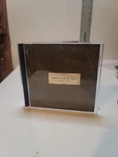 TALKING HOUSE PEGDUCTIONSFAMILY ALBUM, VOL. I2006 Music Sampler