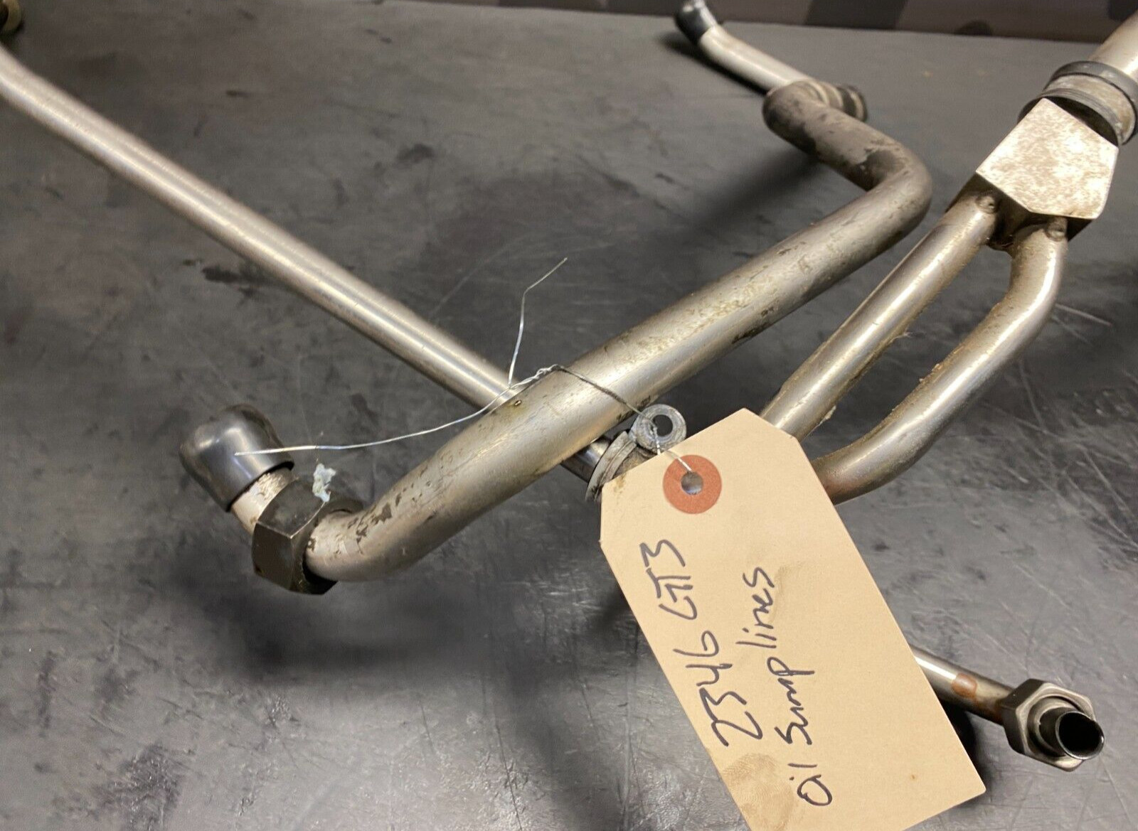 Porsche 911 GT3 2004 Oil line