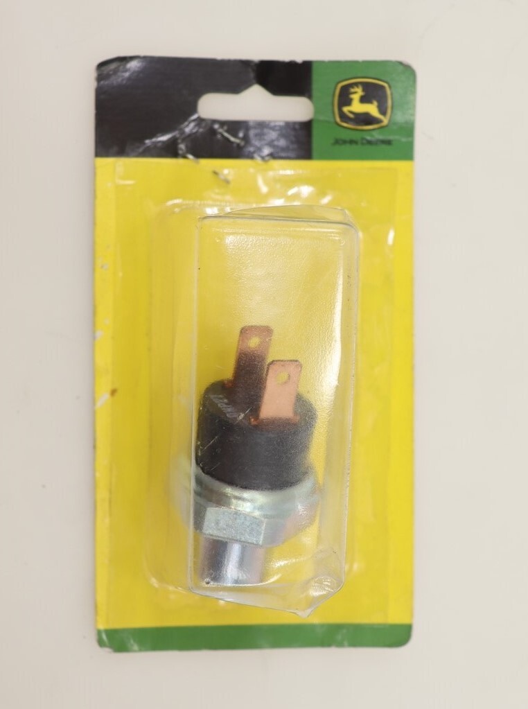 NEW OEM John Deere A/C Refrigerant Pressure Switch AT252691 643K 