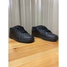 DC Shoes Gaveler Low Top Men s Triple Black Skate Shoes Size 9.5 New