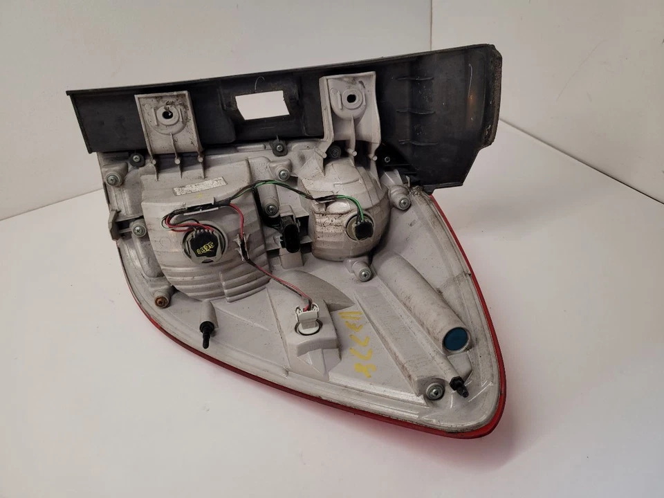 Luz trasera izquierda conductor Chevrolet Equinox LH 2016-2017 23399181 Foto 4 de 4