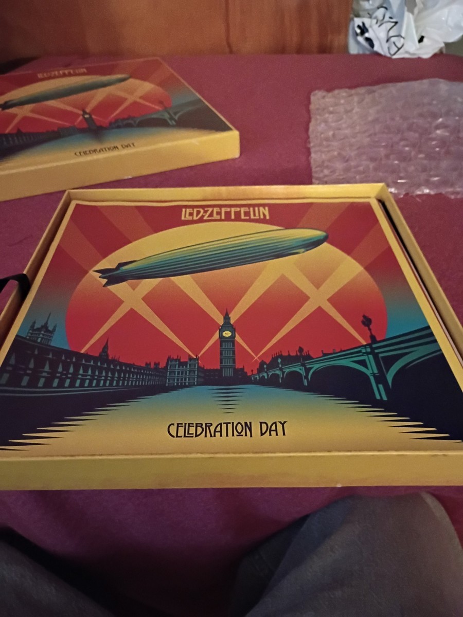 Led Zeppelin Celebration Day 3 x LP Album Vinyl Record Box Damage