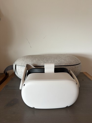 Meta Quest 2 128 GB with Carrying Case Tested Headset Only