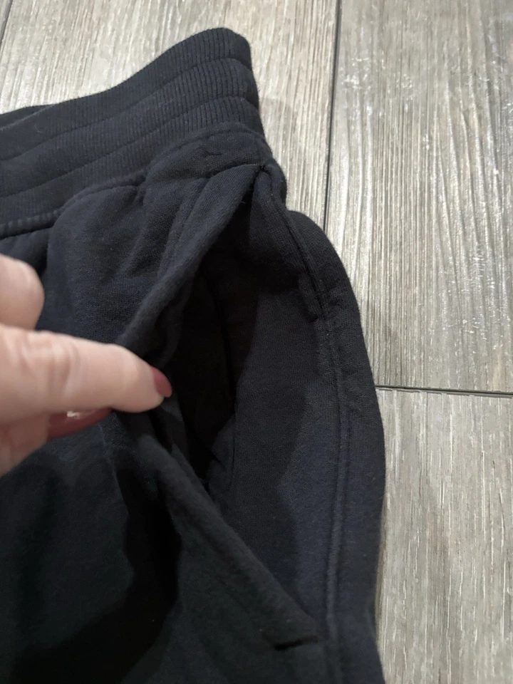 Pantalones deportivos Under Armour Buffalo Bills laterales. Negro. Hombre M. NFL. Foto 3 de 4